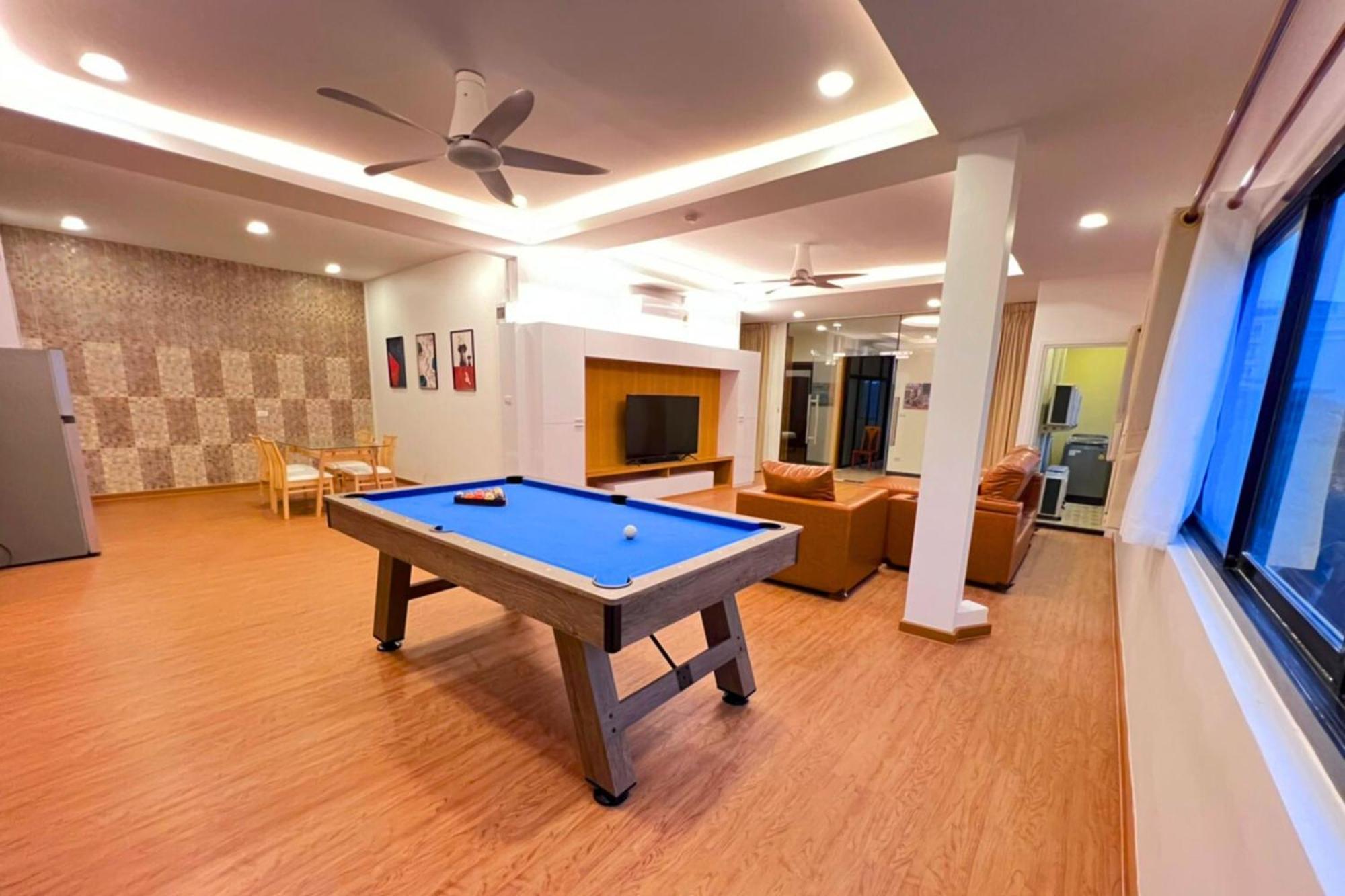 The Lodge Pattaya Extérieur photo