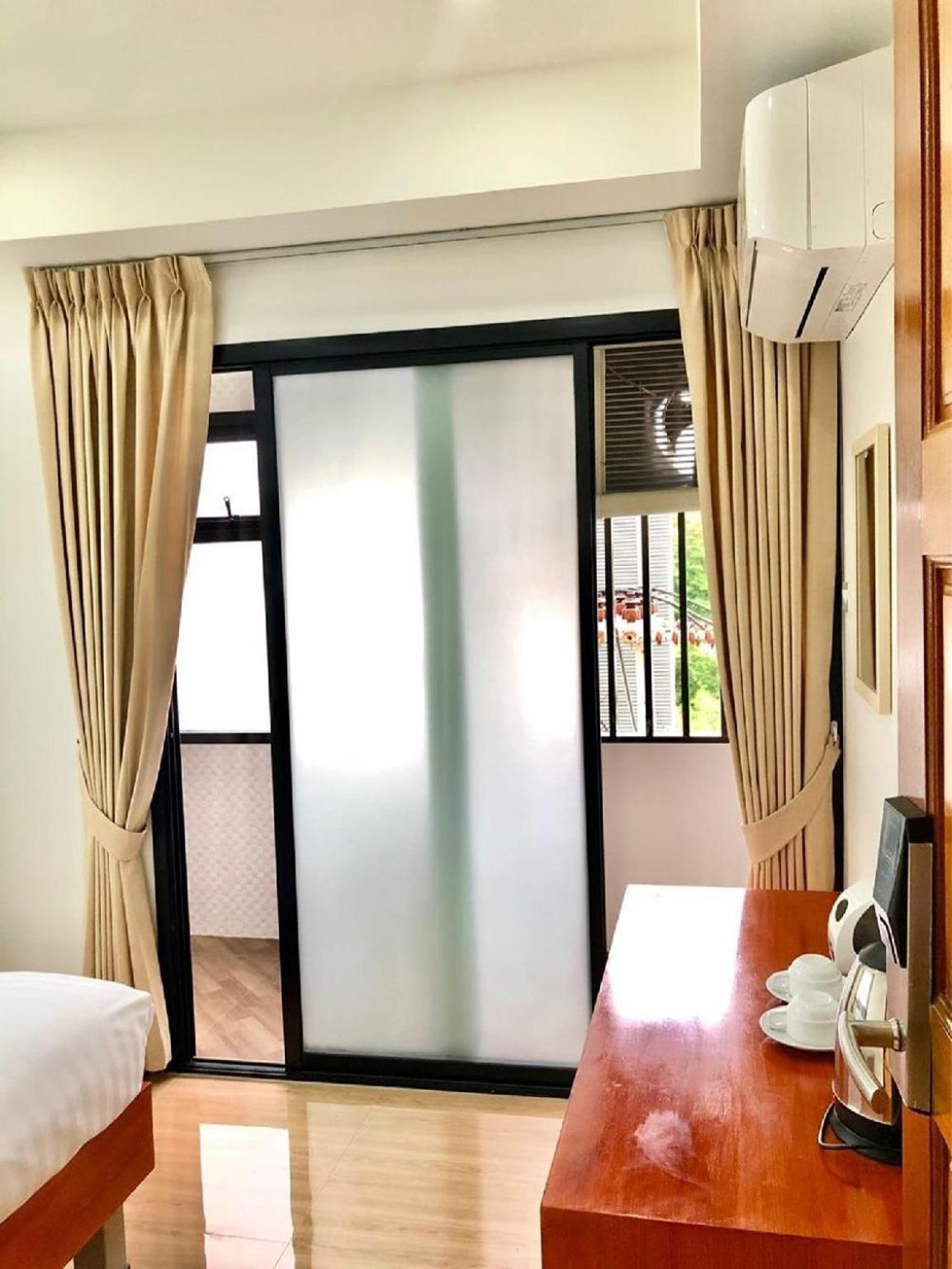 The Lodge Pattaya Extérieur photo